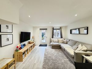 Photo 11- click for photo gallery